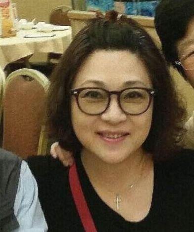 黄秋燕两个女儿照片,甜美可爱，遗传父母优良基因